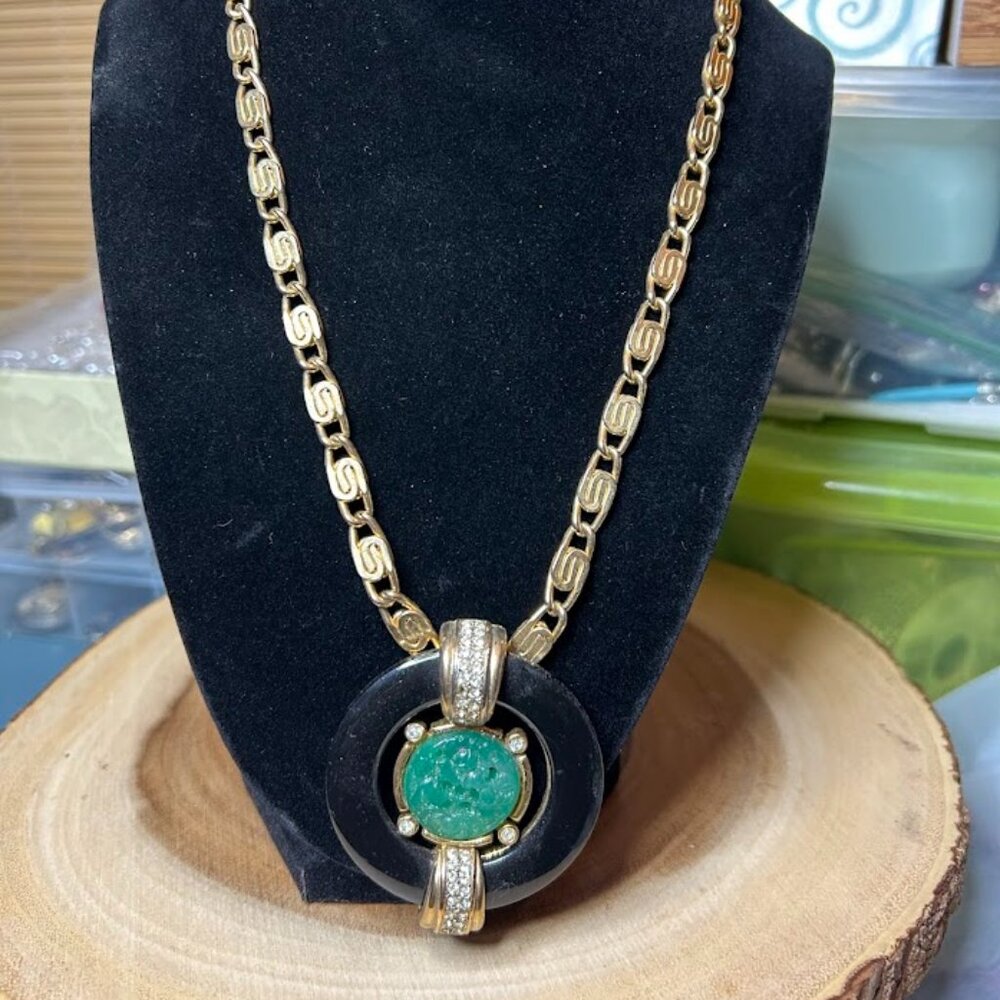 Vintage Craft Art Deco Style Faux Carved Jade Resin Crystal Necklace Gold Tone